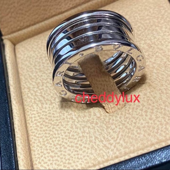 💍💍💍Authentic Unisex 18 Karat White Gold Bulgari B.Zero1 Ring Size 7-7.5 US - Picture 3 of 11